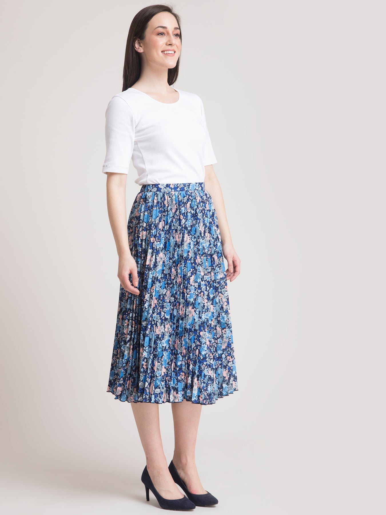 4 Way Stretch T Shirt and Pleated Floral Skirt Co-ord - White and Blue