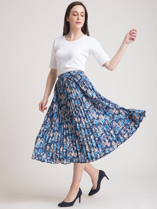 4 Way Stretch T Shirt and Pleated Floral Skirt Co-ord - White and Blue