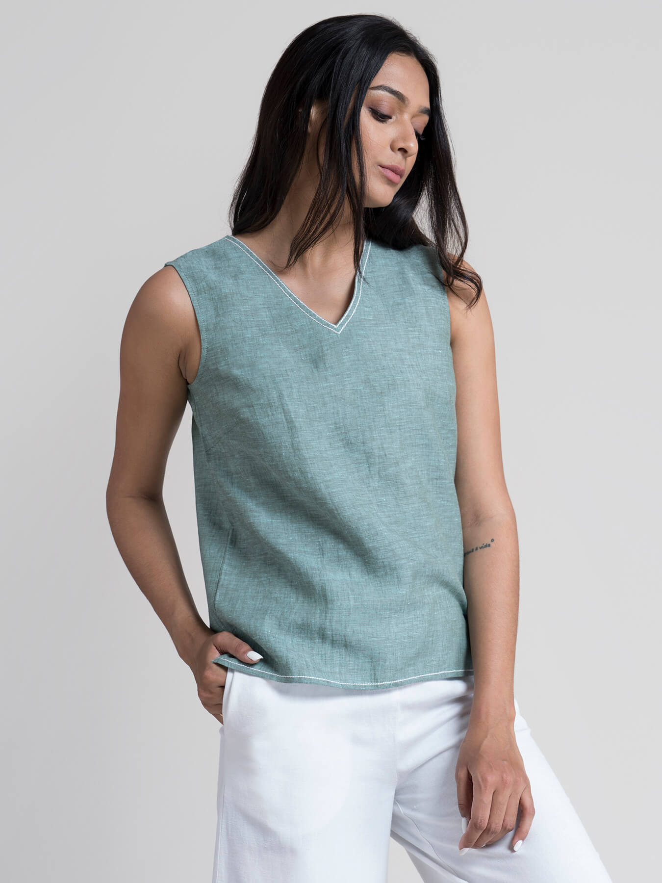 Linen Stitch Detail Top - Green