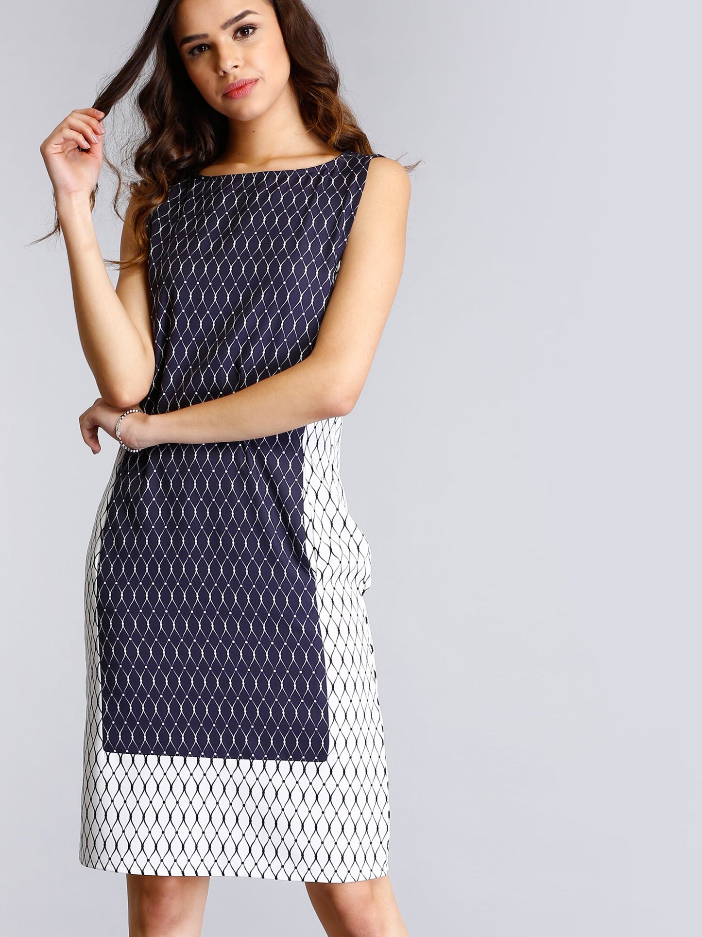 Geometric Print Colour Block Shift Dress - White and Blue
